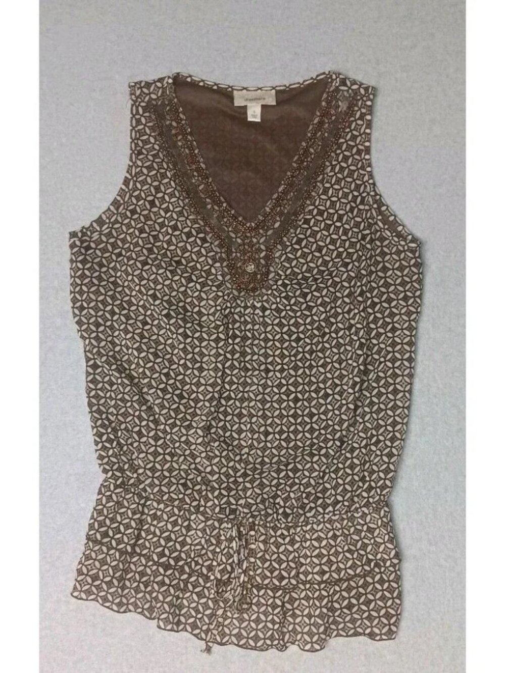 Dressbarn Sleeveless Blouse Womens Size Small Brown Beaded Sequin Ruffled Vneck